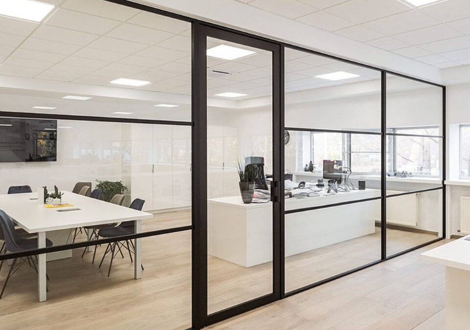 Types of Office Partitions and Their Benefits